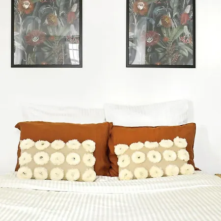 Plisson - Peaceful Near Metro Appartement *